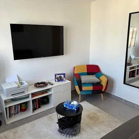 T3 Proches Arenes Apartamento *